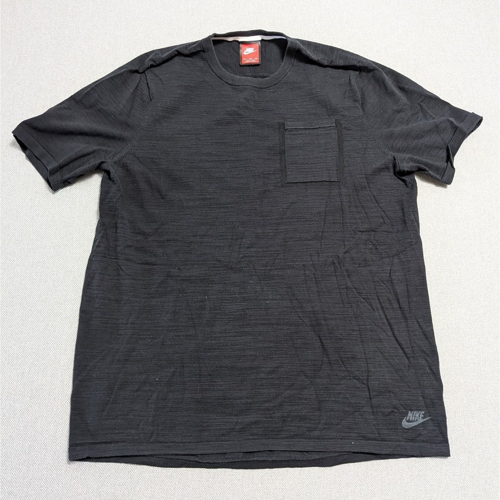 Nike T-Shirt Men's Black XL Crew Neck Textured Pocket Performance Tee